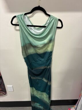 Women’s dress